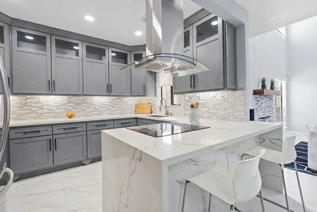 1911 Bering Drive 28, Houston, TX 77057