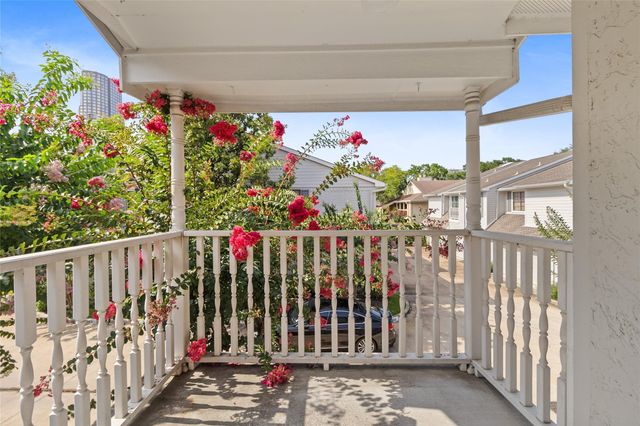 1911 Bering Drive 28, Houston, TX 77057