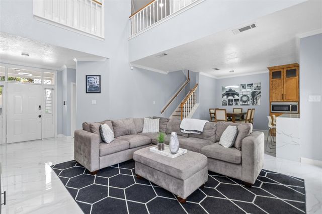 1911 Bering Drive 28, Houston, TX 77057