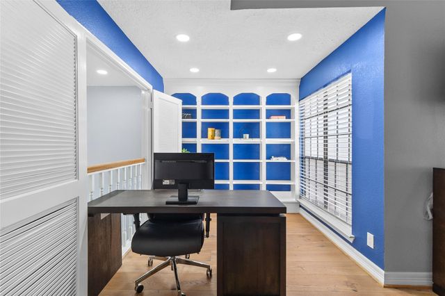 1911 Bering Drive 28, Houston, TX 77057