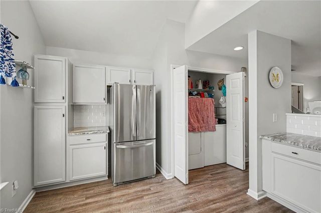 3367 Victoria Park Lane, Winston-salem, NC 27103