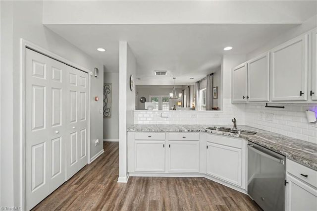 3367 Victoria Park Lane, Winston-salem, NC 27103