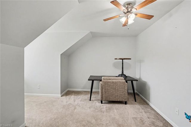3367 Victoria Park Lane, Winston-salem, NC 27103