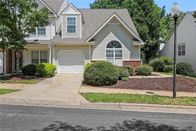 3367 Victoria Park Lane, Winston-salem, NC 27103