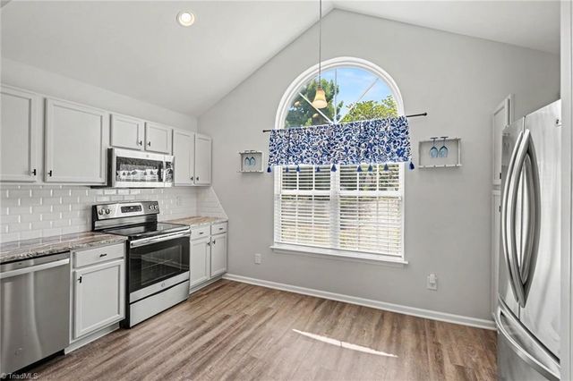 3367 Victoria Park Lane, Winston-salem, NC 27103