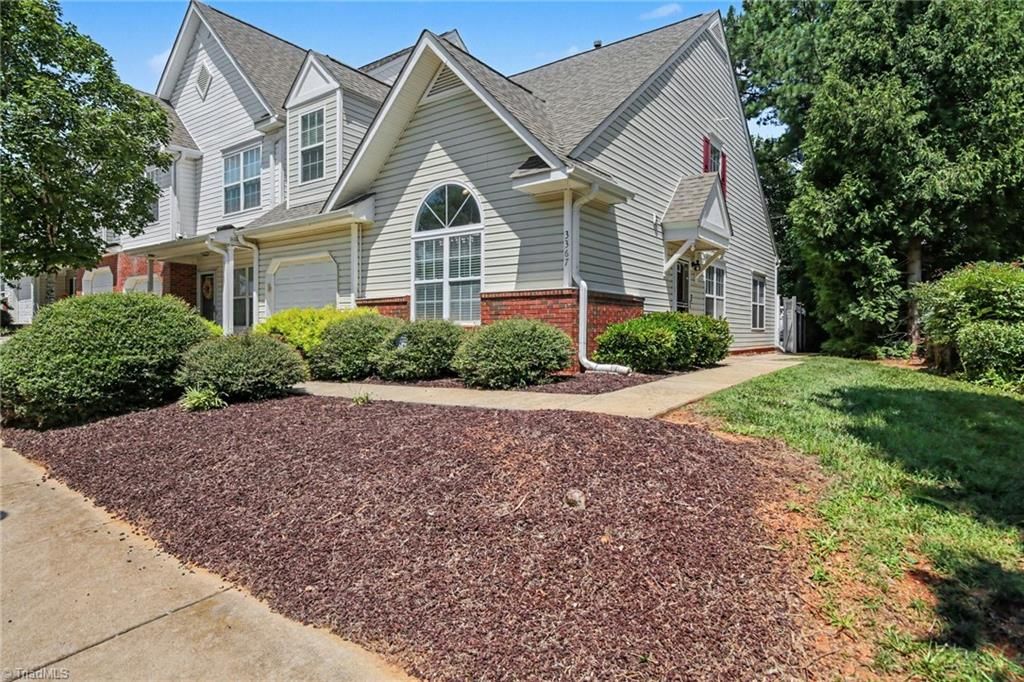 3367 Victoria Park Lane, Winston-salem, NC 27103