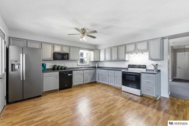 2954 Martha Street, Omaha, NE 68105