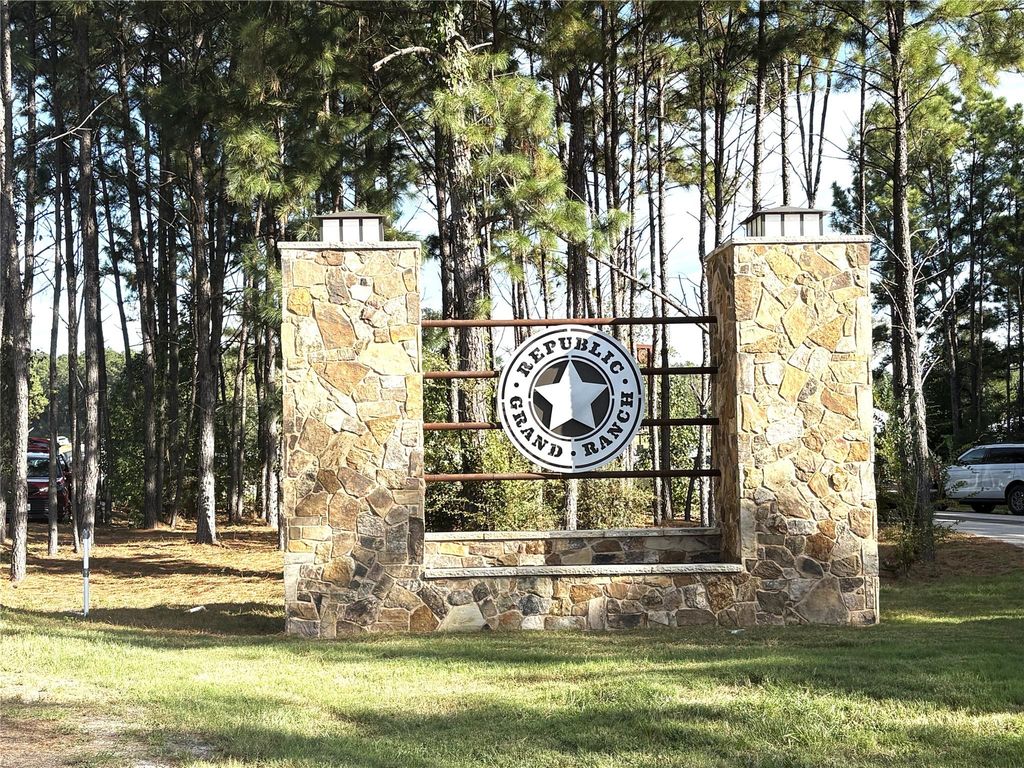 12642 Oak Barrel Road, Willis, TX 77378