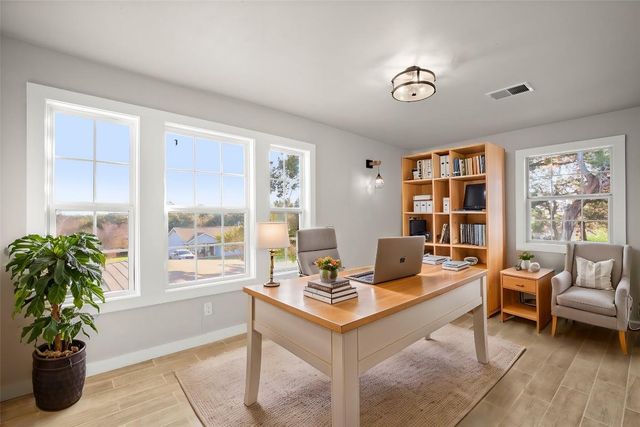 402 Twin Elm DR, Canyon Lake, TX 78133