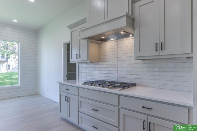 11011 S 98th Street, Papillion, NE 68046