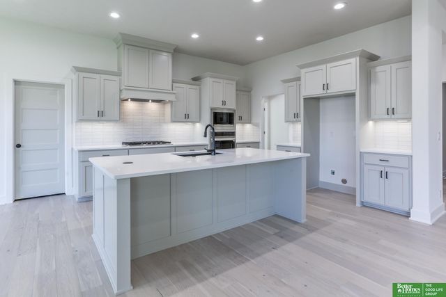 11011 S 98th Street, Papillion, NE 68046