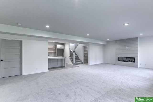 11011 S 98th Street, Papillion, NE 68046