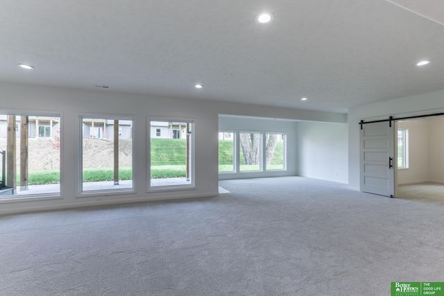 11011 S 98th Street, Papillion, NE 68046