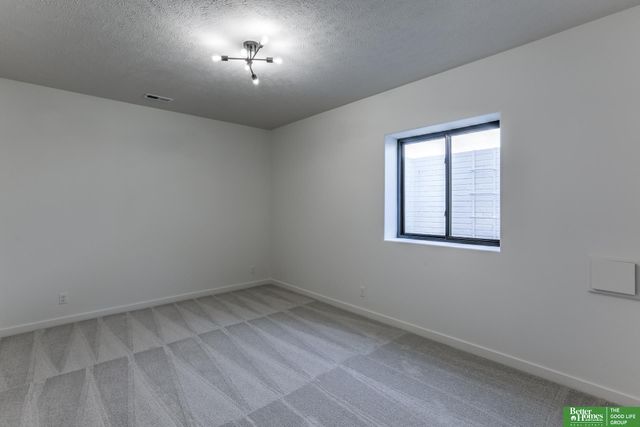 11011 S 98th Street, Papillion, NE 68046