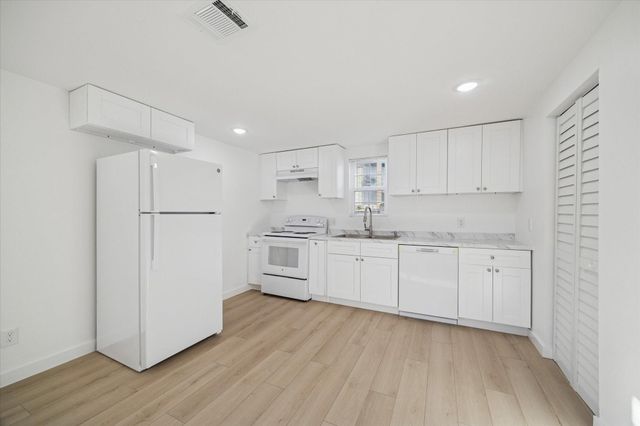 711 E 32nd Street A, Houston, TX 77022