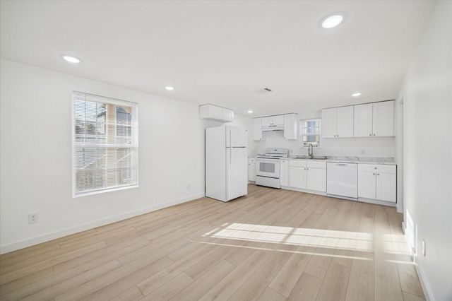 711 E 32nd Street A, Houston, TX 77022
