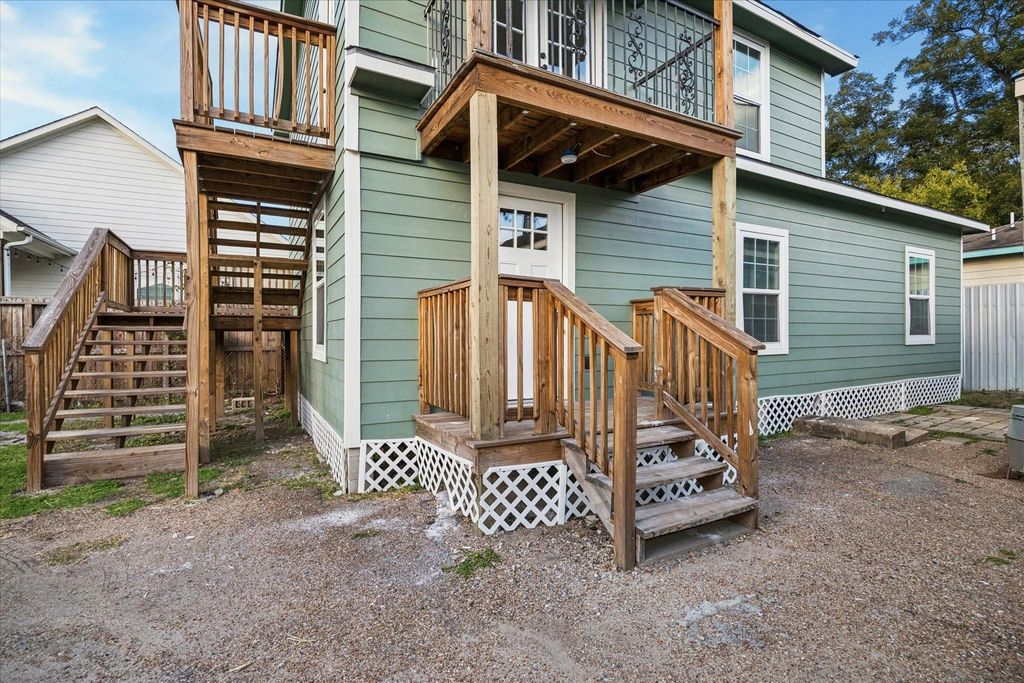 711 E 32nd Street A, Houston, TX 77022