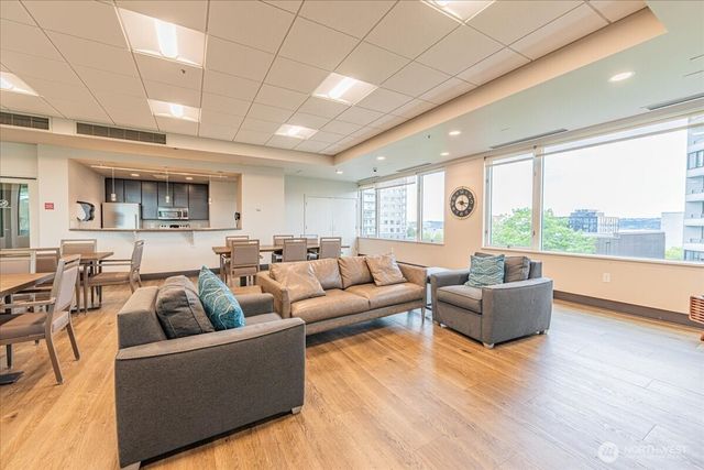 2600 2nd #308, Seattle, WA 98121