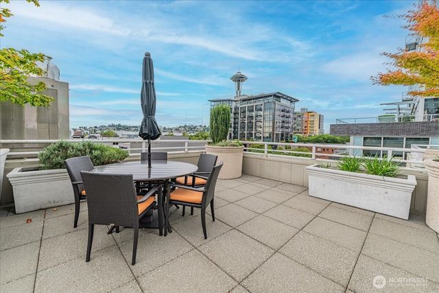 2600 2nd #308, Seattle, WA 98121