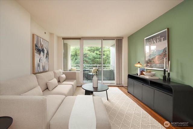 2600 2nd #308, Seattle, WA 98121