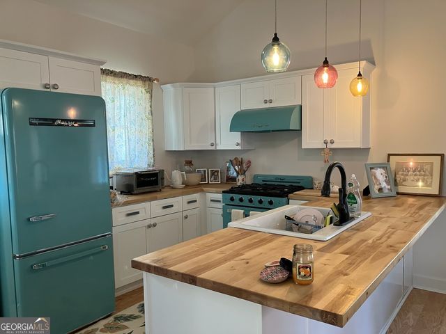 1415 Calhoun Road, Dahlonega, GA 30533