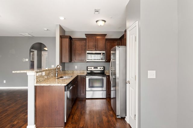 105 Dursley Ln, Spring Hill, TN 37174