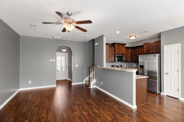 105 Dursley Ln, Spring Hill, TN 37174