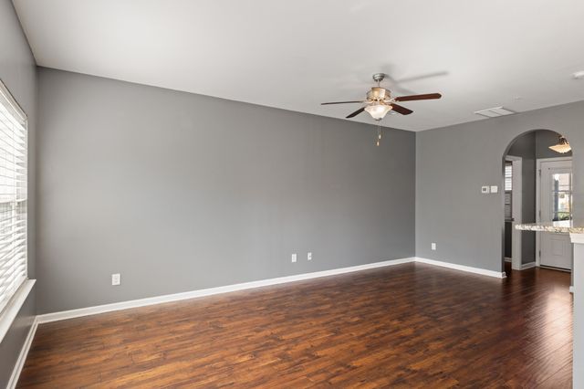 105 Dursley Ln, Spring Hill, TN 37174