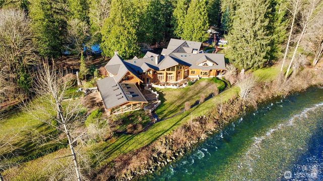 8100 428th Avenue SE, Snoqualmie, WA 98065