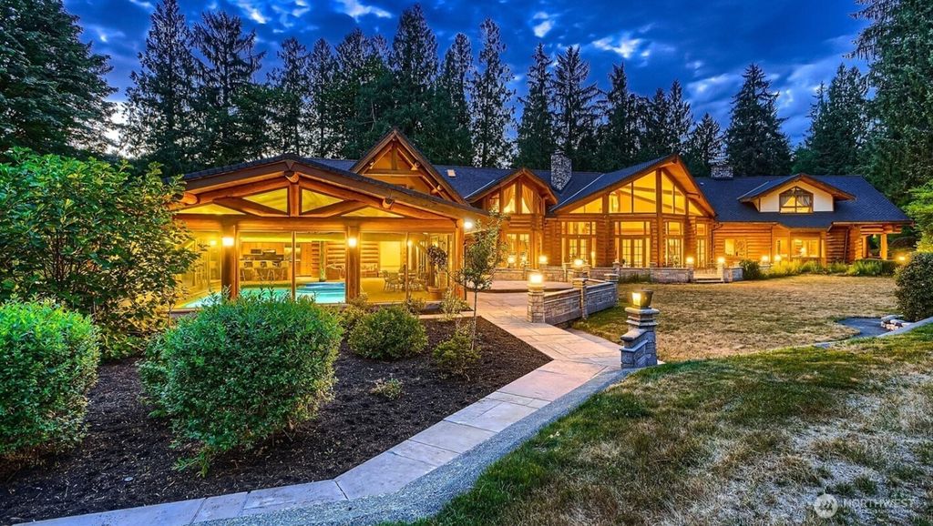 8100 428th Avenue SE, Snoqualmie, WA 98065