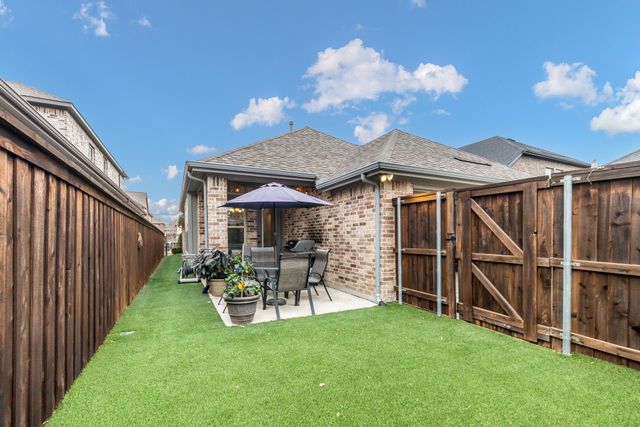 1415 Huntsman Ridge Lane, Arlington, TX 76005