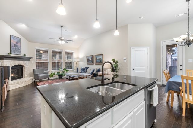 1415 Huntsman Ridge Lane, Arlington, TX 76005