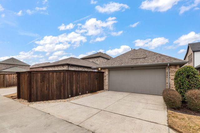 1415 Huntsman Ridge Lane, Arlington, TX 76005