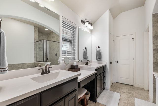 1415 Huntsman Ridge Lane, Arlington, TX 76005