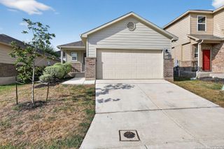 3921 Asher Alley, St Hedwig, TX 78152