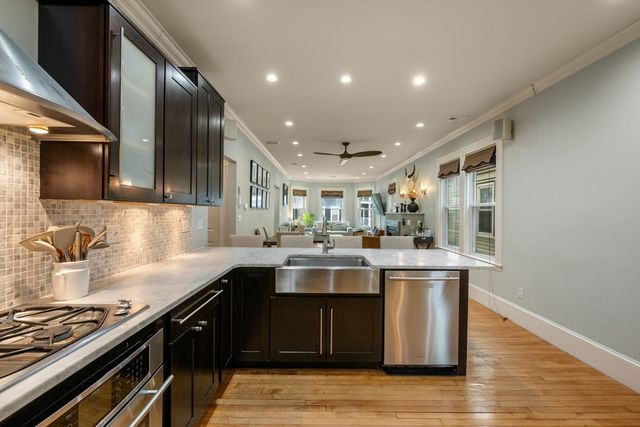 45 Pearl St 2, Boston, MA 02125