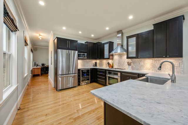 45 Pearl St 2, Boston, MA 02125