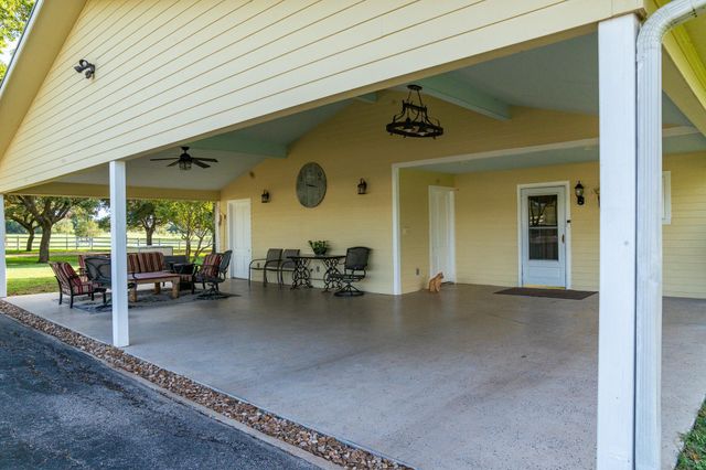 2030 Hertel Road, Schulenburg, TX 78956