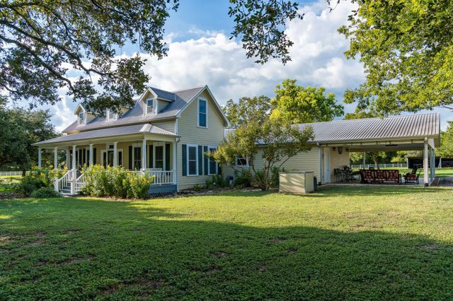 2030 Hertel Road, Schulenburg, TX 78956