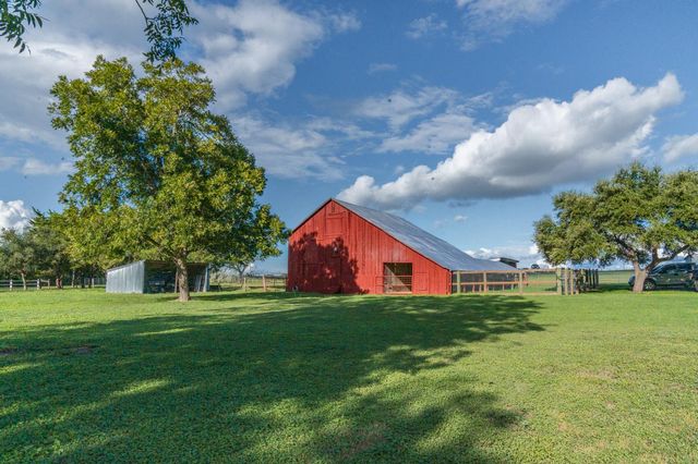 2030 Hertel Road, Schulenburg, TX 78956