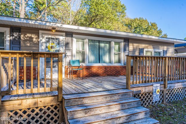 906 Hylan Avenue, Hamlet, NC 28345