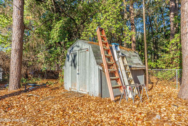 906 Hylan Avenue, Hamlet, NC 28345