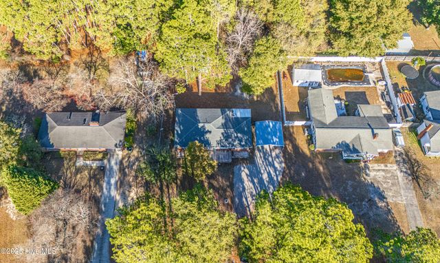 906 Hylan Avenue, Hamlet, NC 28345