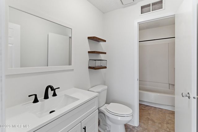 58 Frontier Way, Tinton Falls, NJ 07753