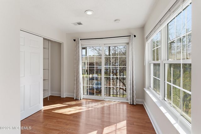 58 Frontier Way, Tinton Falls, NJ 07753