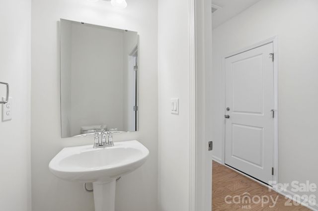 275 Harpers Run Lane, Matthews, NC 28104