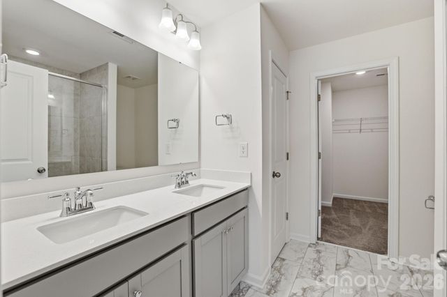 275 Harpers Run Lane, Matthews, NC 28104