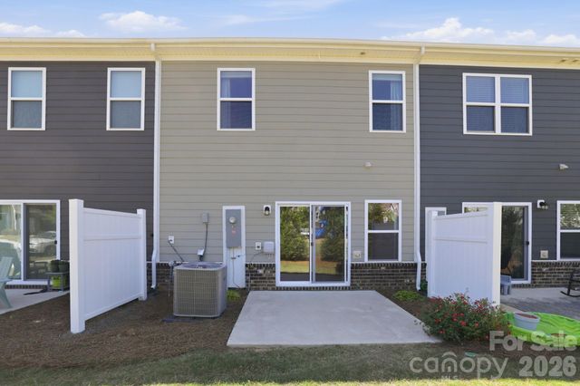 275 Harpers Run Lane, Matthews, NC 28104