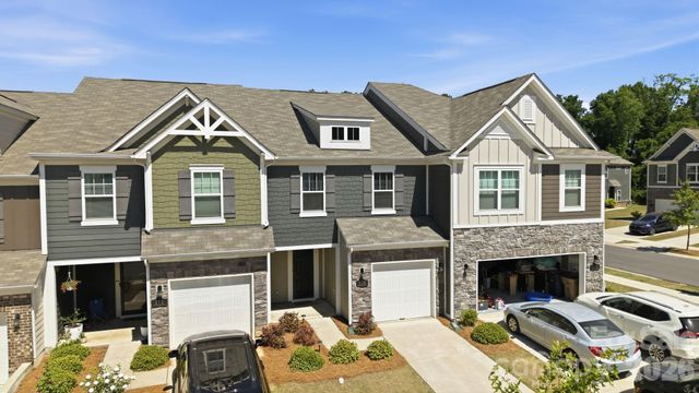 275 Harpers Run Lane, Matthews, NC 28104