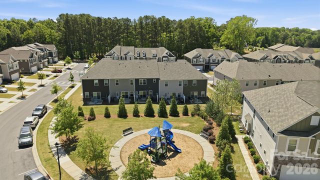 275 Harpers Run Lane, Matthews, NC 28104